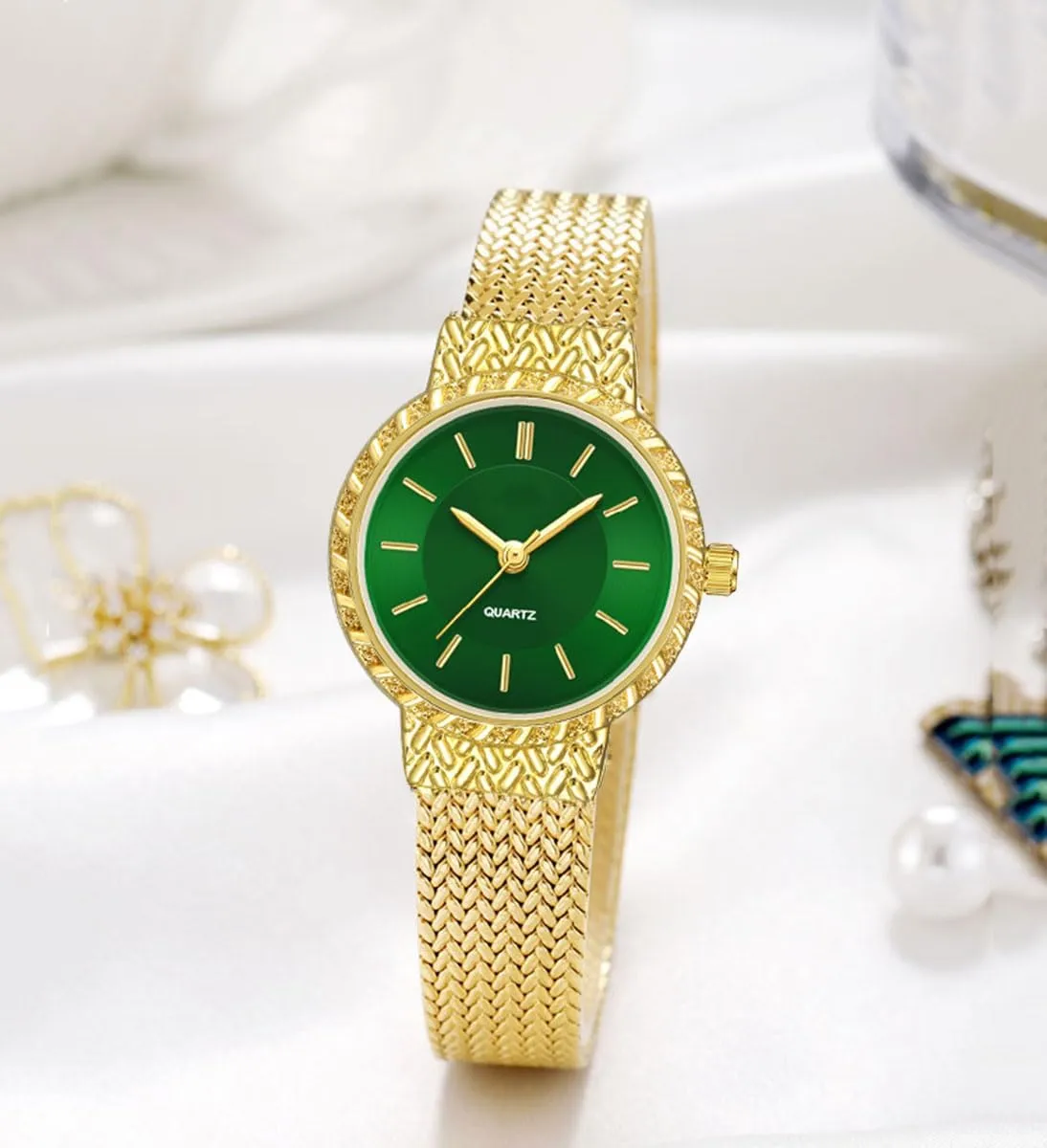 ADSBIAOYE Gold Watches for Women Fashion Simple Ladies Quartz Small Wrist Watches Dainty Stainless Steel Mesh Band Dress Waterproof Bangle Bracelet Watch