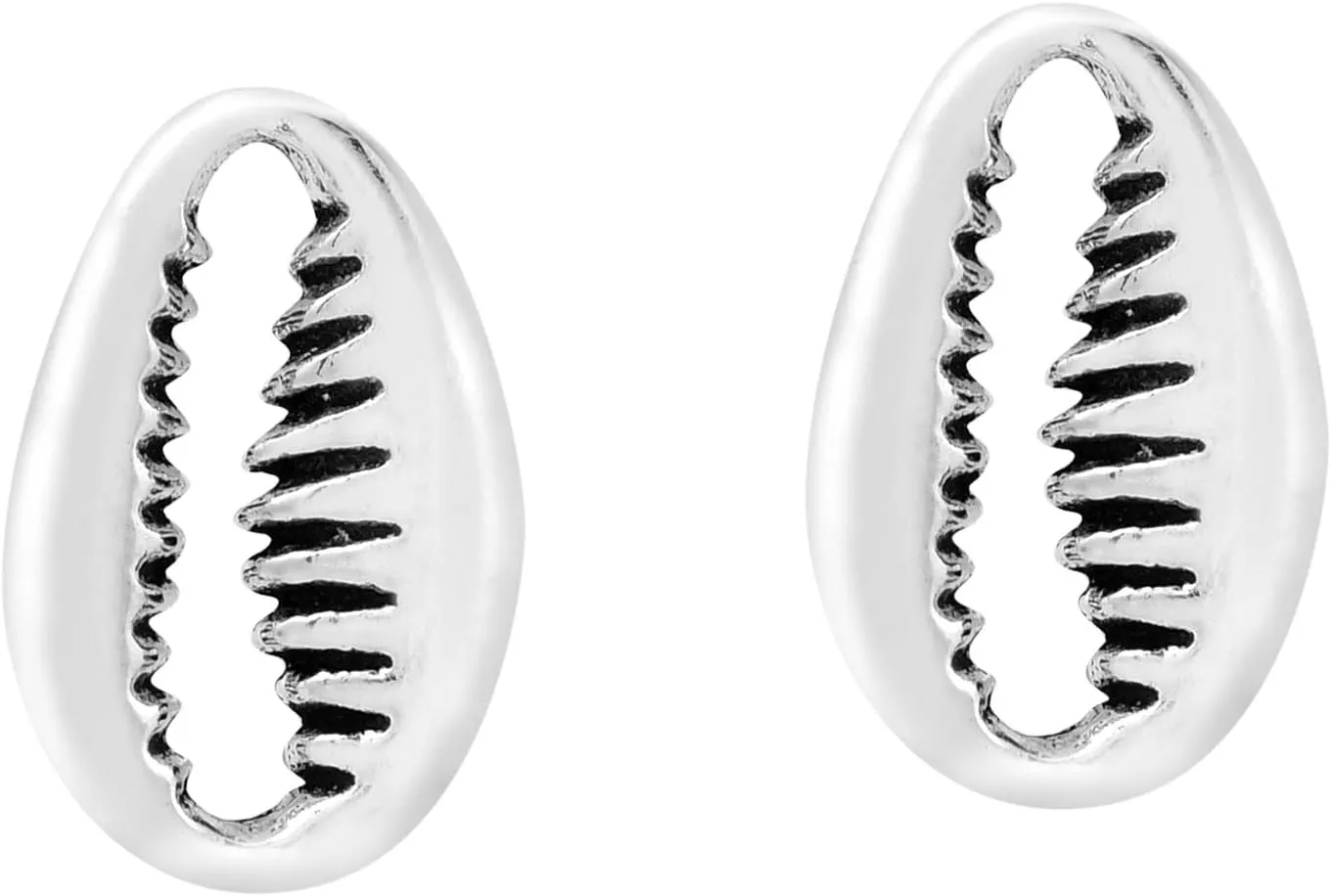 AeraVida Beach Vibe Shoreline Cowrie Shell .925 Sterling Silver Stud Earrings | Minimalist e Sterling Silver Stud Earring for women | Shell Stud Earrings