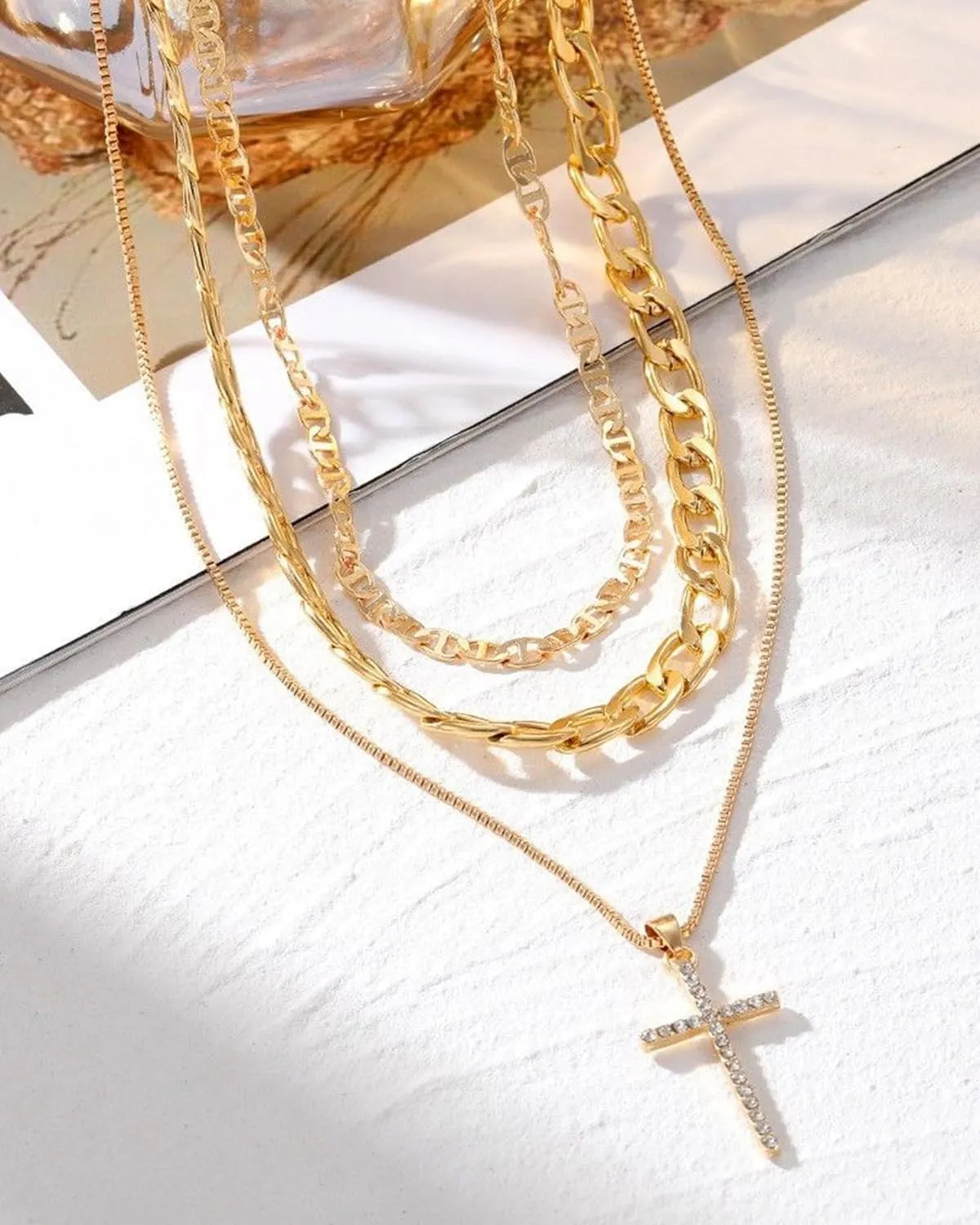Gold Layered Necklaces for Women Chunky Layered Gold Necklaces Stacked Paperclip Chain Pearl Necklace Herringbone Choker Toggle Clasp Necklace Trendy Jewelry Gifts for Her