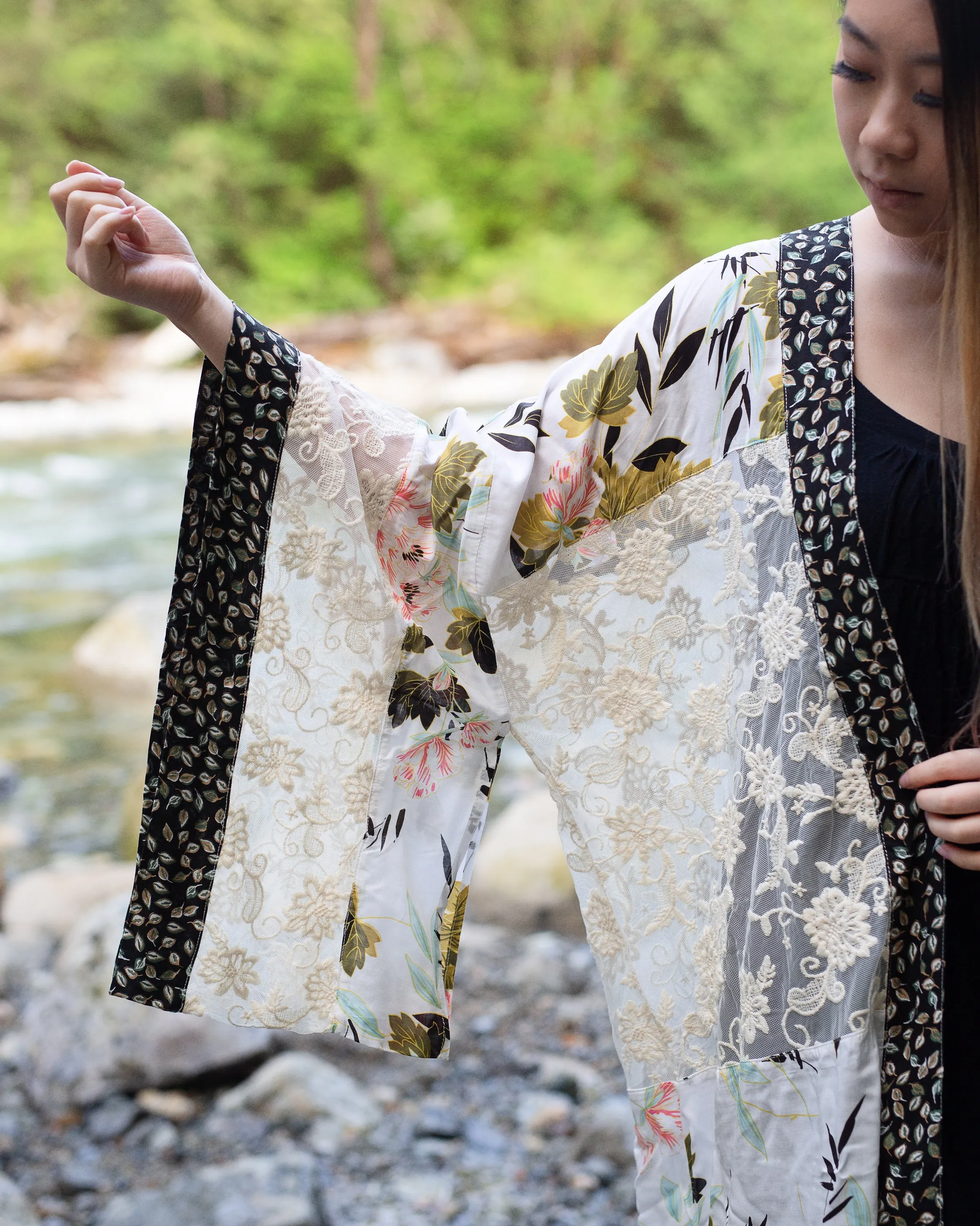 Luna Floral Print and Lace with Kimono Sleeves