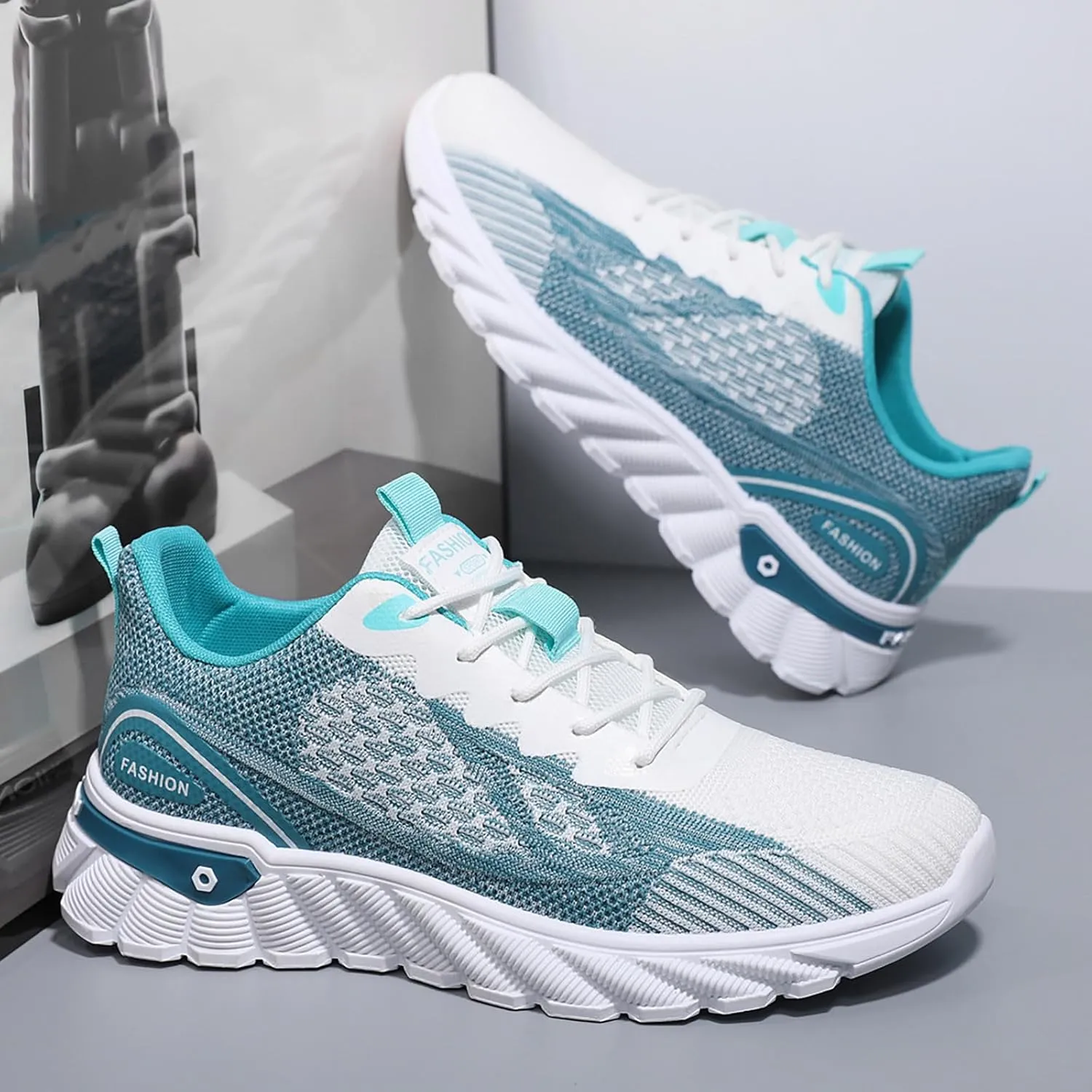 Men's Shoes Summer New Breathable Casual Fly Weaving Mesh Mesh Shoes Running Casual Sports Sneaker Boots for Men