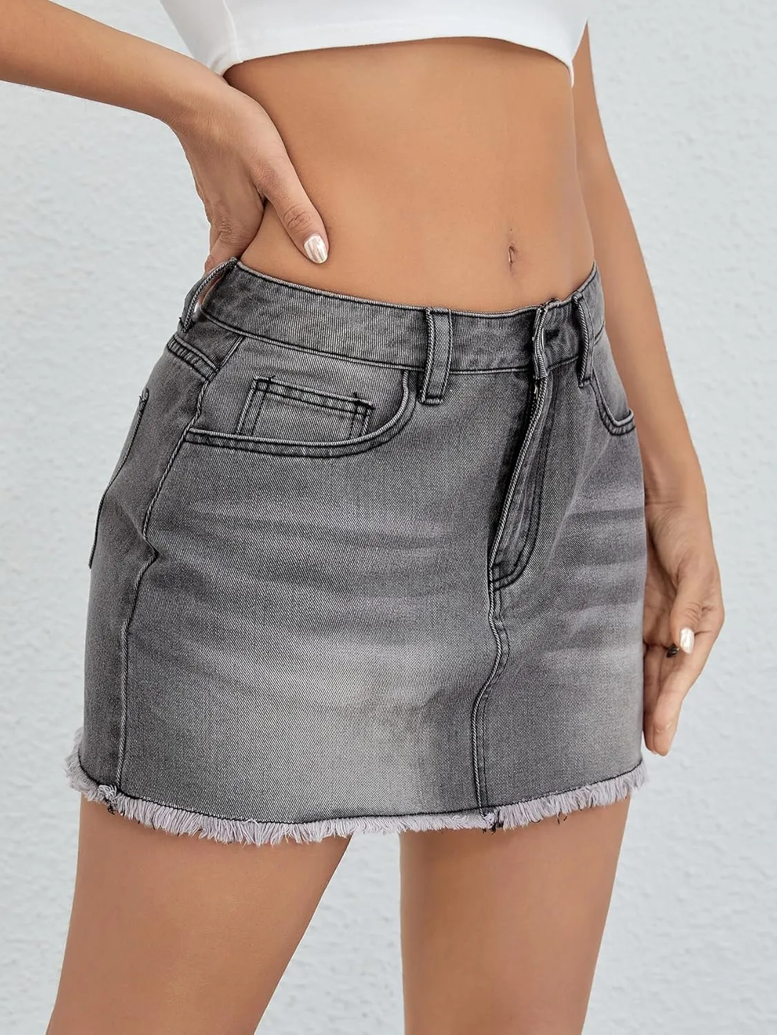 Milumia Women's High Waist Bodycon Denim Mini Skirt Y2K Raw Hem Jean Skirt