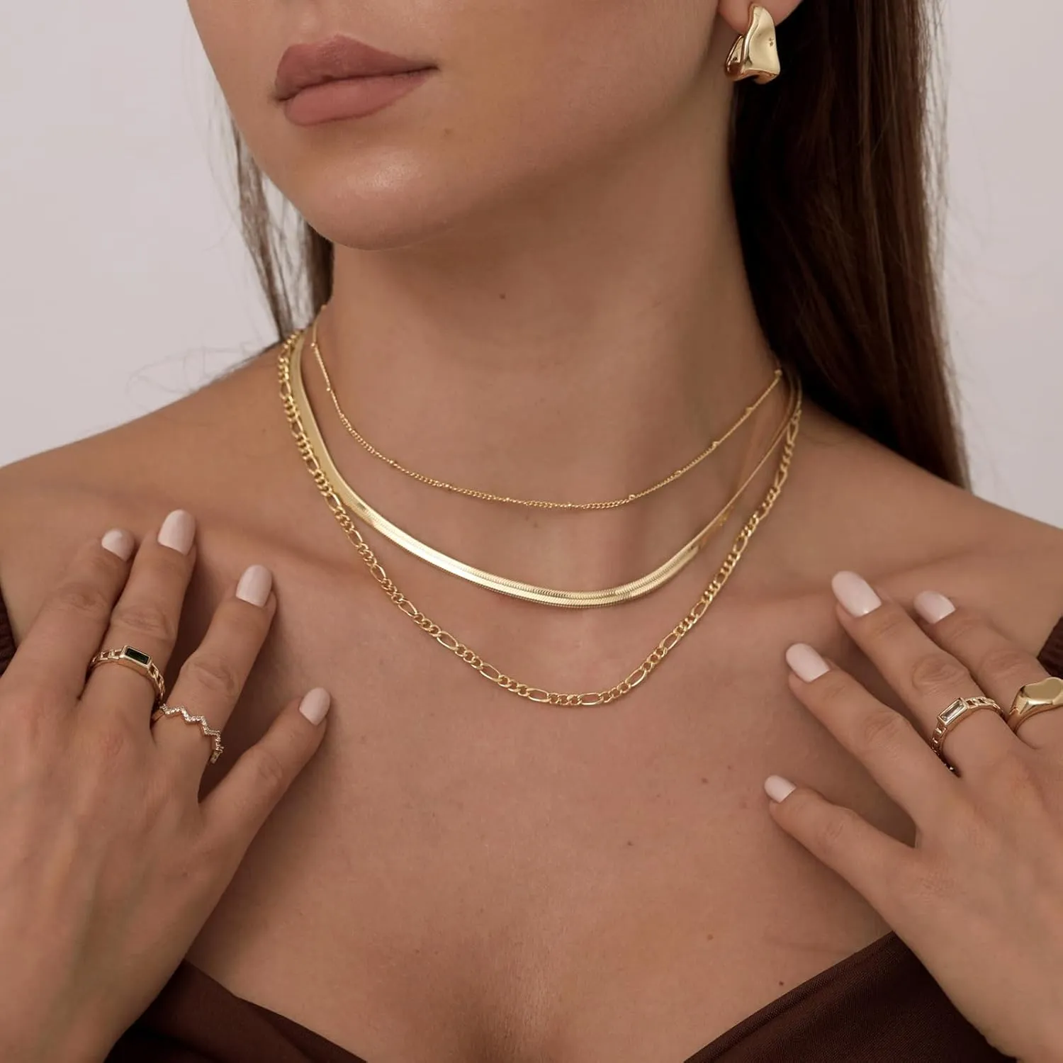Tasiso Layered Gold Necklaces for Women, Stackable 14K Gold/Silver Plated Chain Necklace Layering Necklace Set Fashion Pendant Choker Necklaces Trendy Jewelry Set Gifts for Women Teen Girls