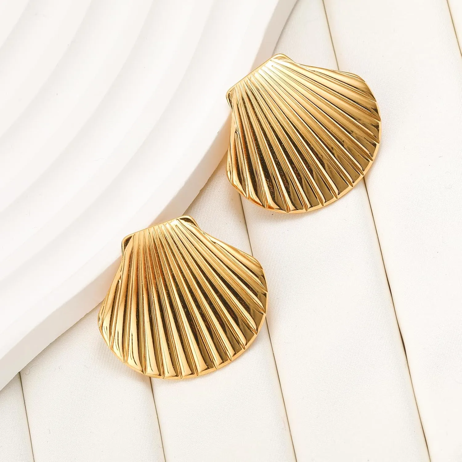 VOLUKA Gold Chunky Earrings for Women - 14K Gold Plated Hypoallergenic Sea Shell Stud Statement Chunky Earrings
